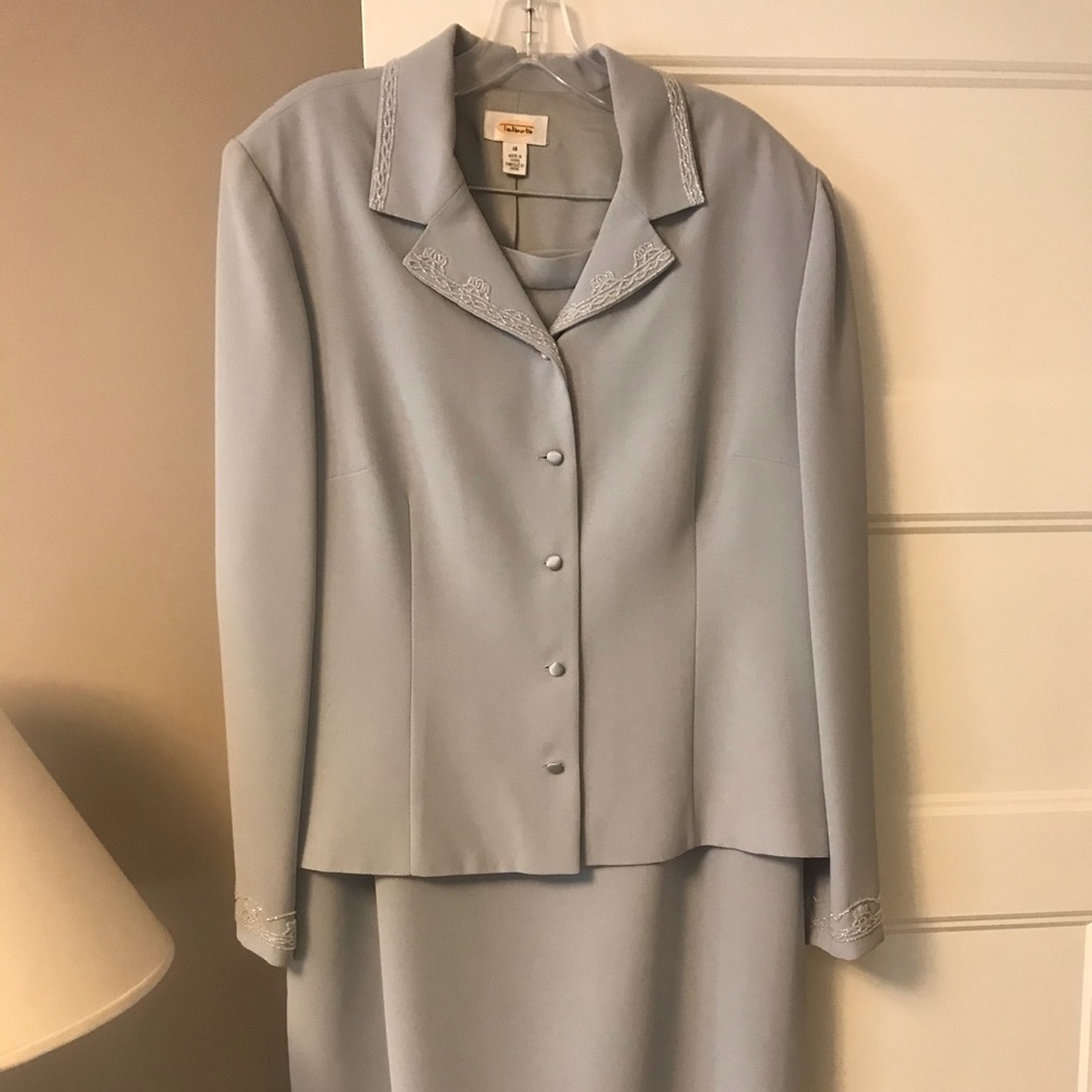 Mother of the bride suit
